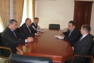 Discussion with the Syunik Governor (Kapan, 02.05.2011)