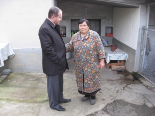 Vardan Aghbalyan (AM Partners) and Hrush Aghbalyan (Head of Voskepar Community) (Voskepar, 22.11.2009) 