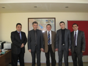 Վահե Մամբրեյան, Թոմաս Էբերհեր, Գյունտեր Լոյսքանդլ, Նարեկ Սահակյան, Արմեն Մամբրեյան (Երևան, 27.11.2009.)