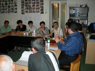 Vahe Mambreyan meeting the members of KSFA (Kapan, 29.05.2007)